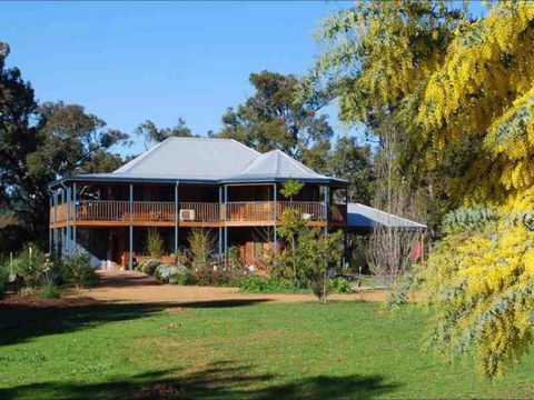 Riverwood Retreat - Tourism Caloundra 0
