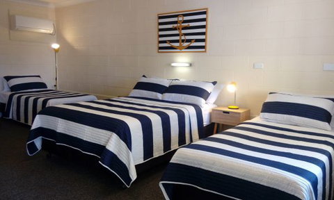 Sail Inn - Yeppoon - Tourism Caloundra 2