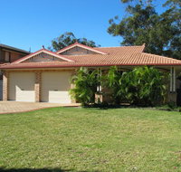 Seawest - Hawks Nest Accommodation - Tourism Caloundra