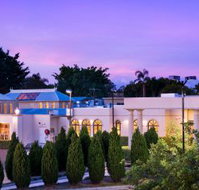 Shangri La Gardens Motel and Function Centre - Tourism Caloundra