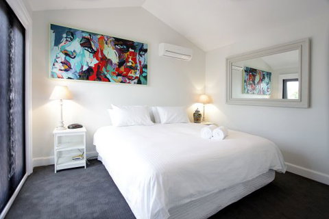 Tannin Apartment - Tourism Caloundra 1