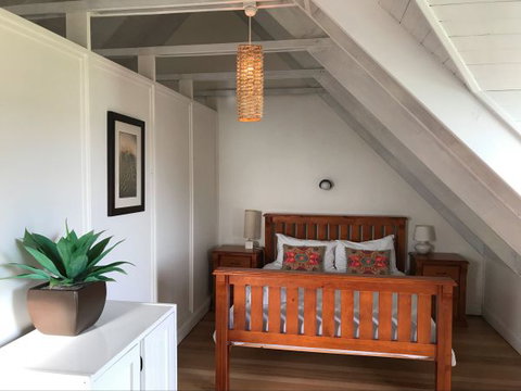 The Caledonian Inn - Tourism Caloundra 4