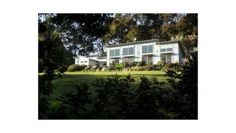 Tilba Coastal Retreat - Tourism Caloundra 1
