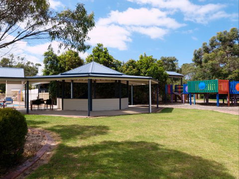 Woodbyne Resort - Tourism Caloundra 1
