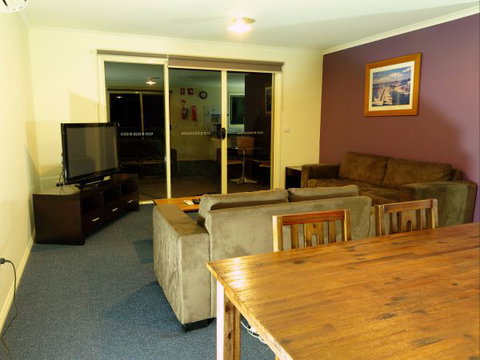 Woodbyne Resort - Tourism Caloundra 6