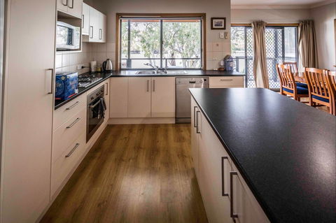 192 Page Drive Blanchetown -River Shack Rentals - Tourism Caloundra 6