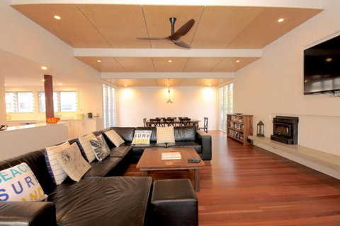 Cavvanbah Seaside Cottage - Tourism Caloundra 0