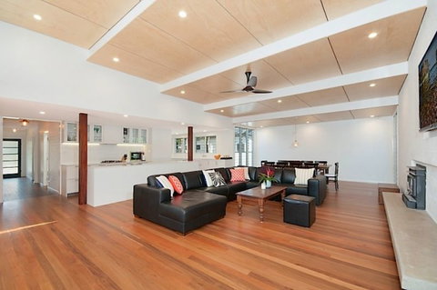 Cavvanbah Seaside Cottage - Tourism Caloundra 2