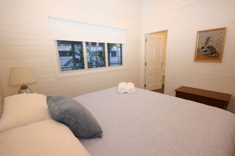 Cavvanbah Seaside Cottage - Tourism Caloundra 9
