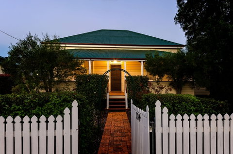 Albion Cottage - Tourism Caloundra 0