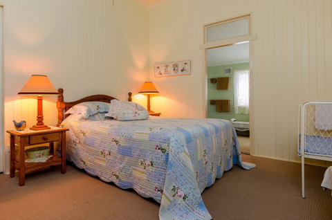 Albion Cottage - Tourism Caloundra 3
