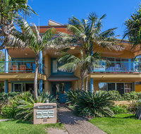 Apartment Three Surfside - Ocean Views - Tourism Caloundra