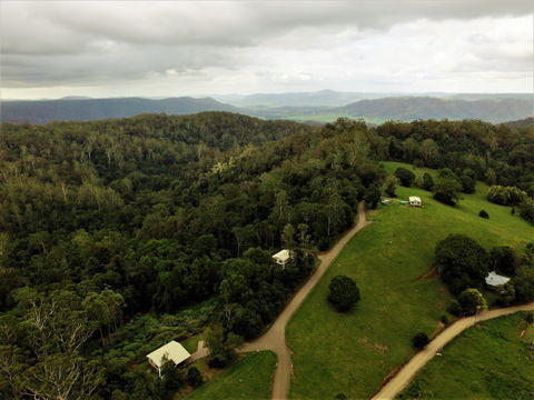Bellthorpe Stays - Nature's Retreat - Tourism Caloundra 0