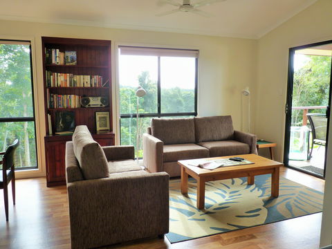 Bellthorpe Stays - Nature's Retreat - Tourism Caloundra 8