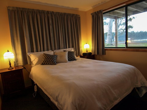 Burilda Waters - Tourism Caloundra 2