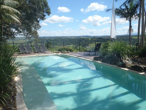 Byron Hinterland Villas - Tourism Caloundra 1