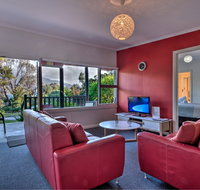 Cove Beach Apartment 1 - Tourism Caloundra