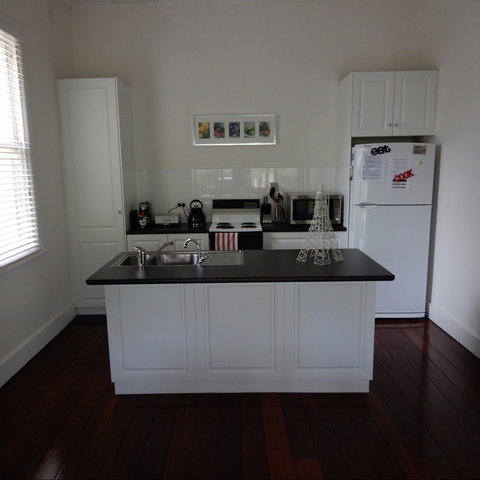 Dot's House - Tourism Caloundra 2