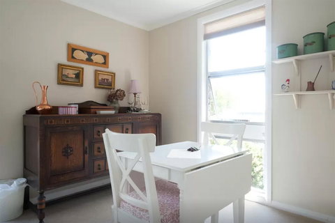 Every Man And His Dog Vineyard - Tourism Caloundra 2