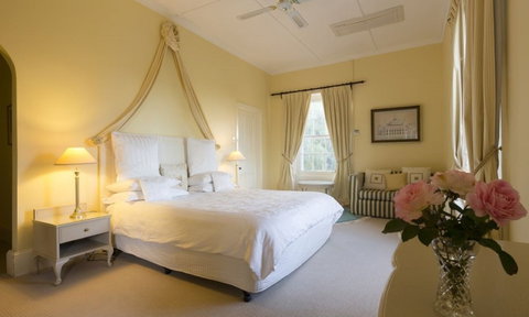 Faversham House - Tourism Caloundra 0