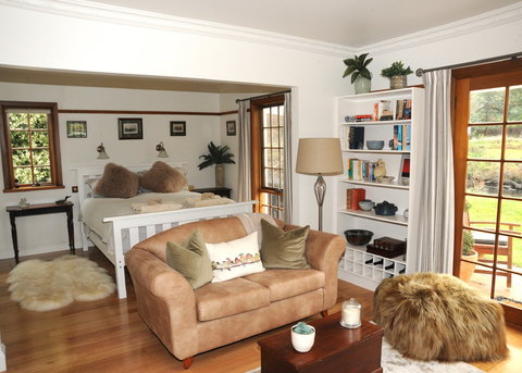 Forth River Cottage - Tourism Caloundra 6