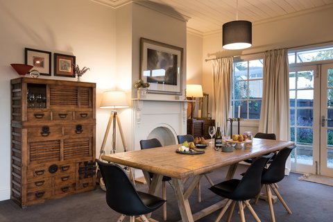 Frenchman's River - The Helmsman's House - Tourism Caloundra 3