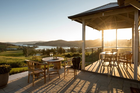 Frenchman's River - The Helmsman's House - Tourism Caloundra 9