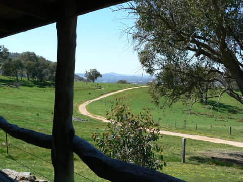 Gaddleen Grove Cottages - Tourism Caloundra 1
