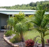 Halls Country Cottages - Tourism Caloundra