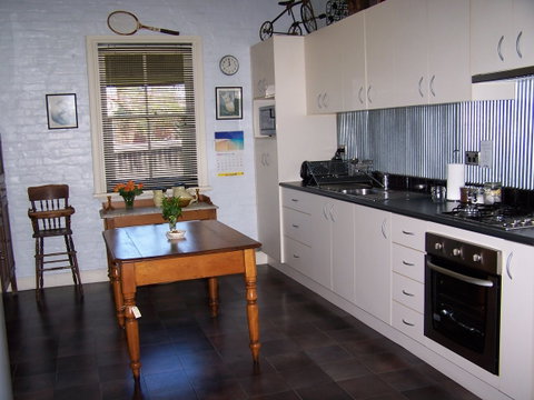 Hope Street Cottage - Tourism Caloundra 1