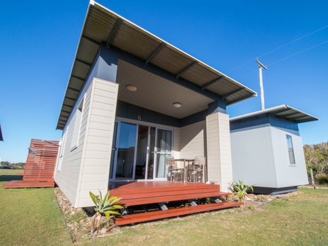 Lake Ainsworth Sport And Recreation Centre - Tourism Caloundra 0