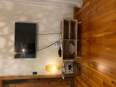 Mannaburne Cabin - Tourism Caloundra 5