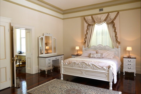 Martinsell Manor - Tourism Caloundra 1