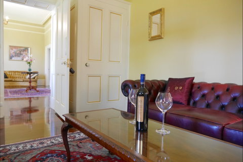 Martinsell Manor - Tourism Caloundra 8