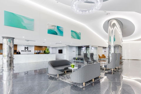 Meriton Suites Southport - Tourism Caloundra 0