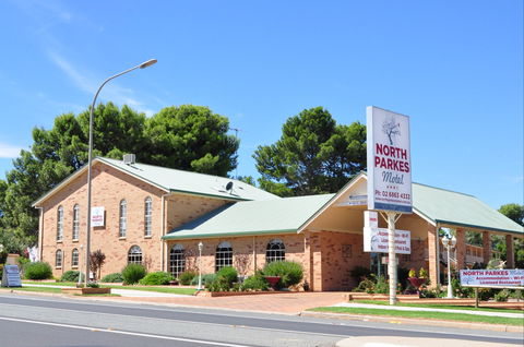 North Parkes Motel - Tourism Caloundra 0