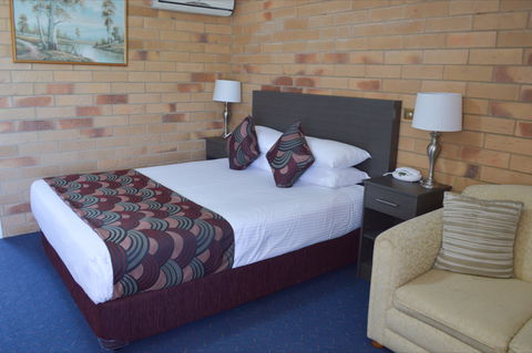 North Parkes Motel - Tourism Caloundra 1