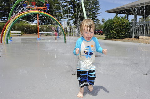 NRMA Sydney Lakeside Holiday Park - Tourism Caloundra 3
