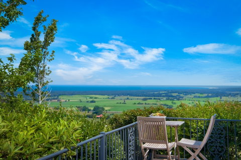 Ocean Willow - Tourism Caloundra 1