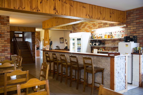 Scone Motor Inn And Apartments - Tourism Caloundra 4