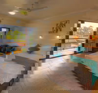Sky View Units - Tourism Caloundra