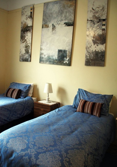 Squatters Cottage - Tourism Caloundra 4