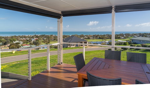 Stunning On Stacey - Tourism Caloundra 8