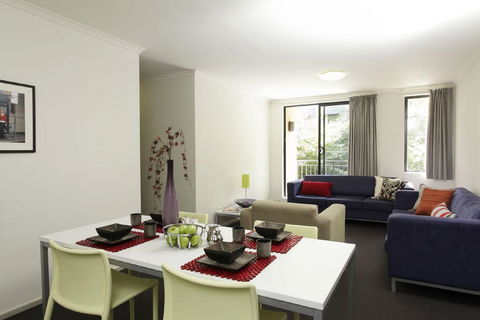 Sydney University Village - Tourism Caloundra 2