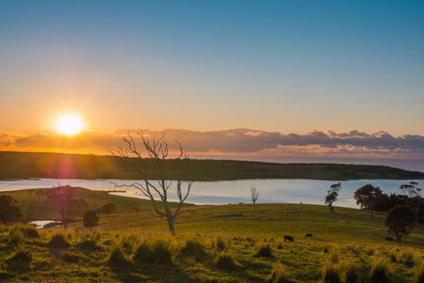 Tilba Lake House - Tourism Caloundra 0