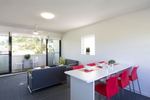 Western Sydney University Village Campbelltown - Tourism Caloundra 1