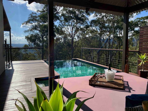 Wild Edge Retreat - Tourism Caloundra 0