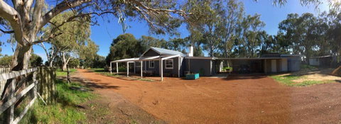 Aintree Cottage - Tourism Caloundra 0