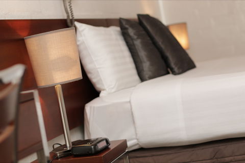 Atrium Hotel Mandurah - Tourism Caloundra 3