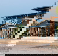 Baird Bay Ocean Eco Apartments - Tourism Caloundra